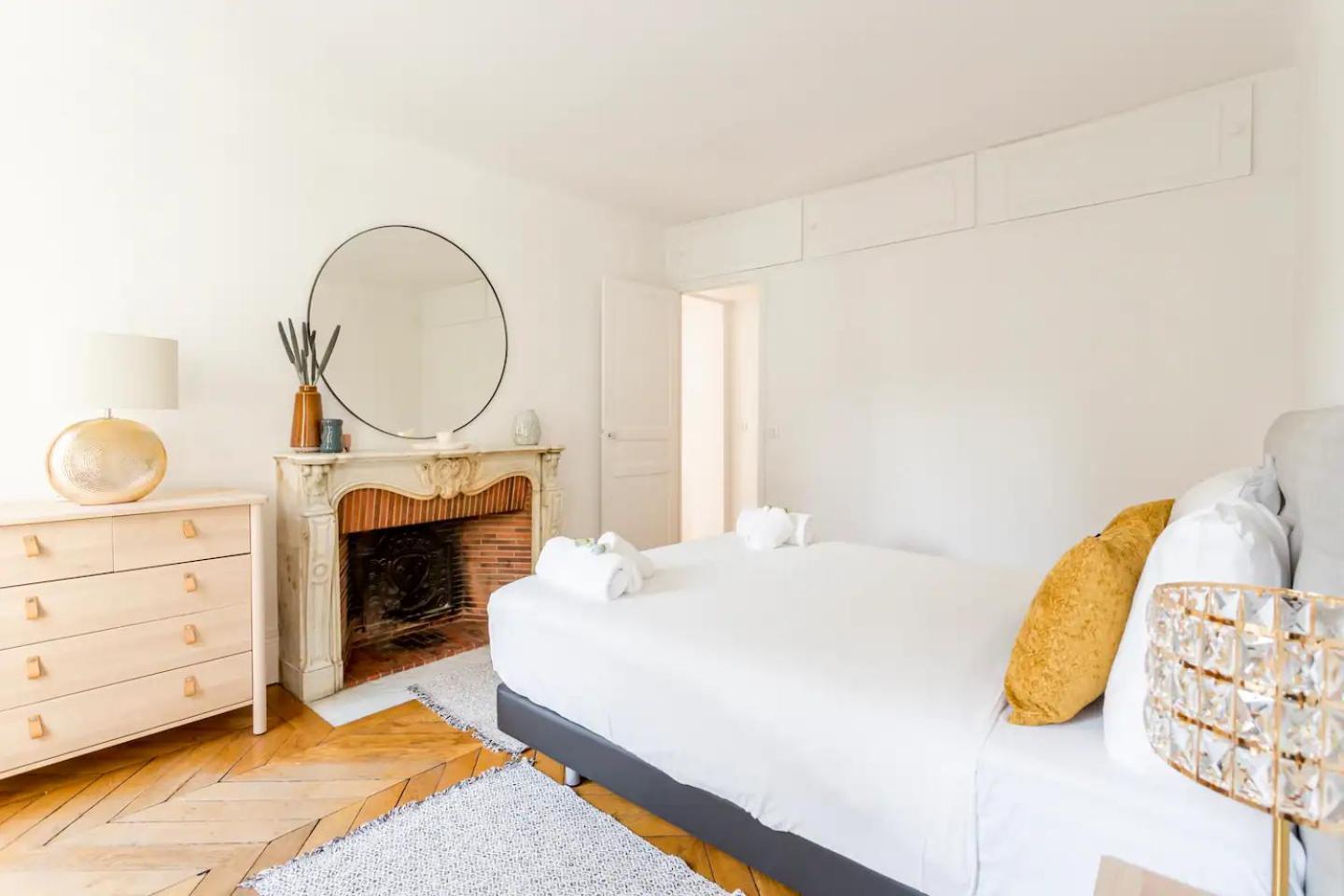 8P - 3Br Le Marais Spacious - Central - Historic Apt Paris Eksteriør bilde