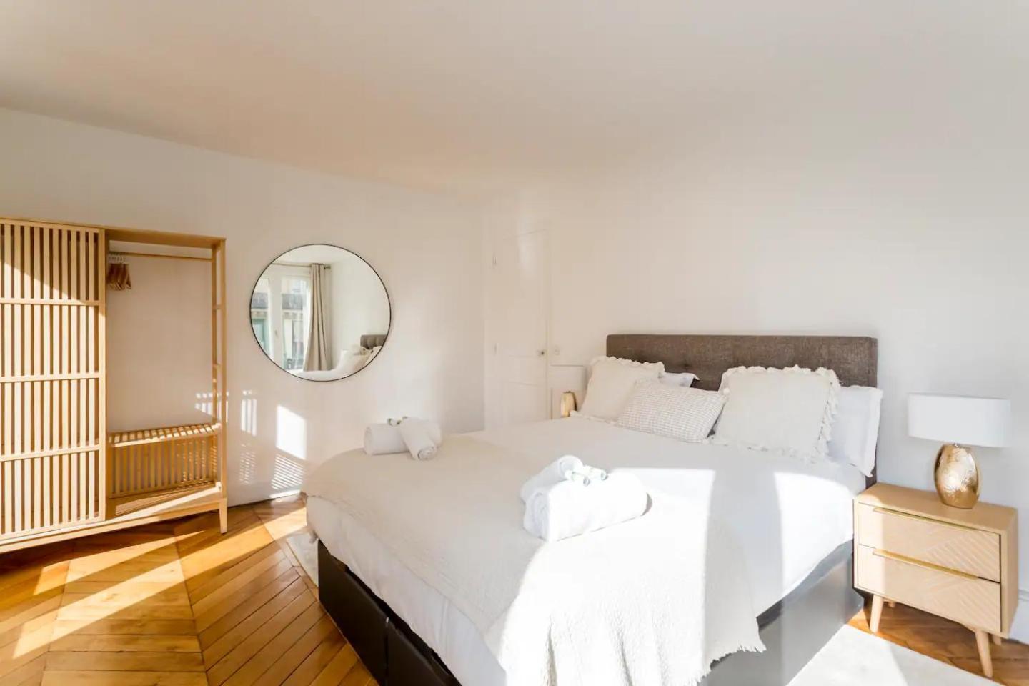 8P - 3Br Le Marais Spacious - Central - Historic Apt Paris Eksteriør bilde